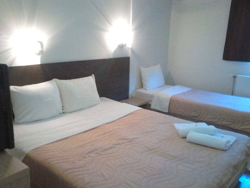 Hotel Prenociste Konstantin 2008 Ni Habitación foto