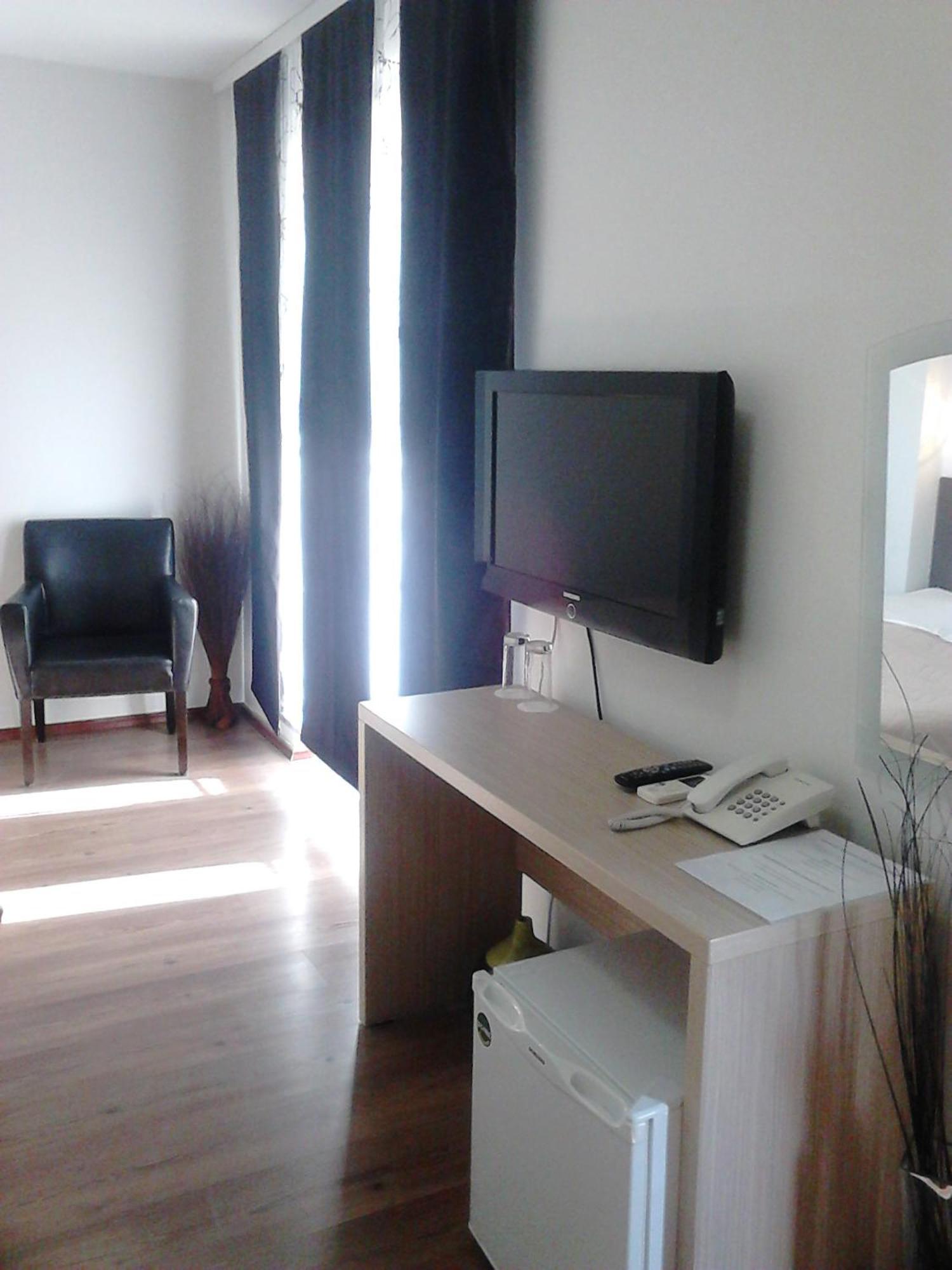 Hotel Prenociste Konstantin 2008 Ni Habitación foto