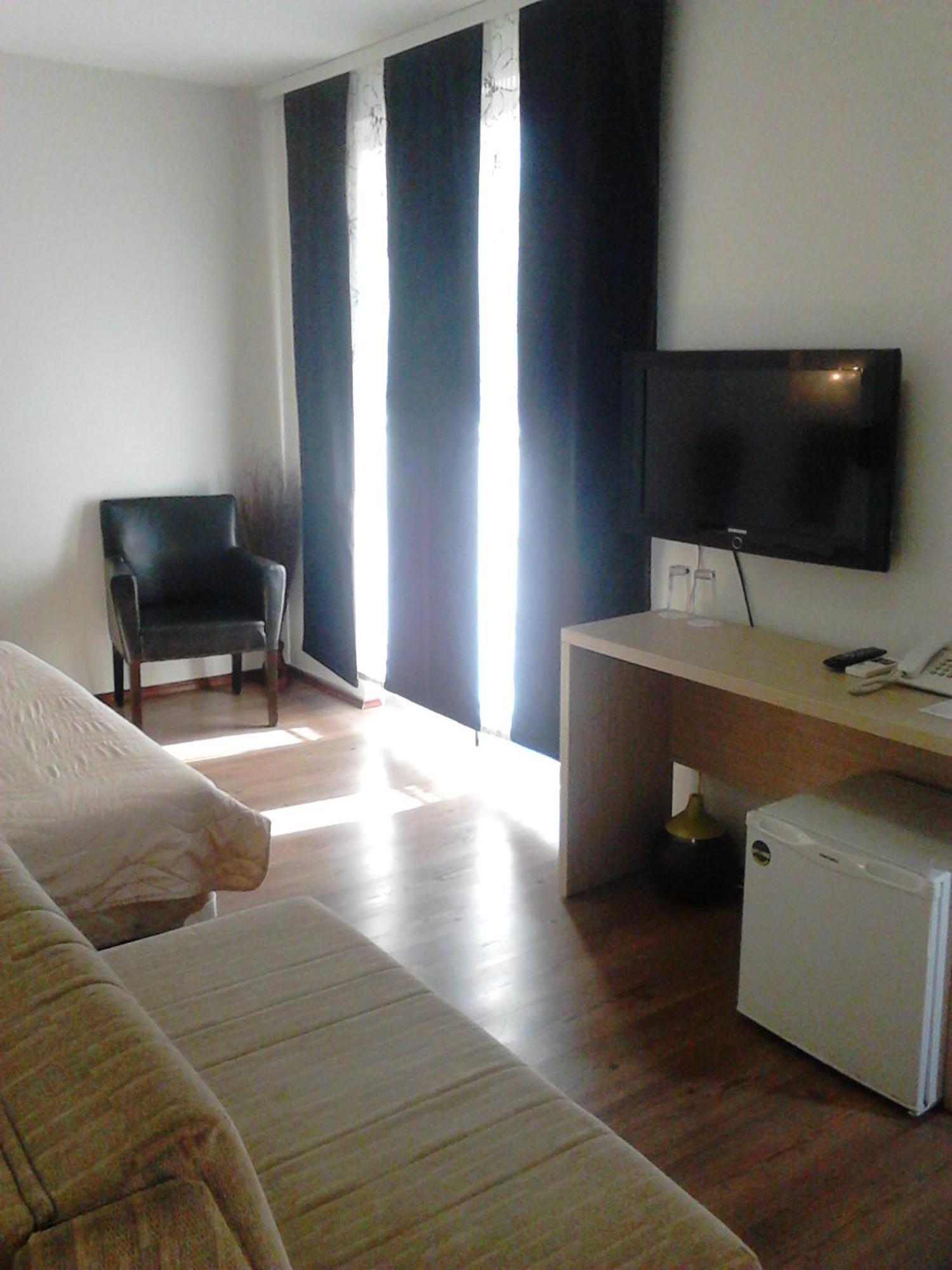 Hotel Prenociste Konstantin 2008 Ni Habitación foto
